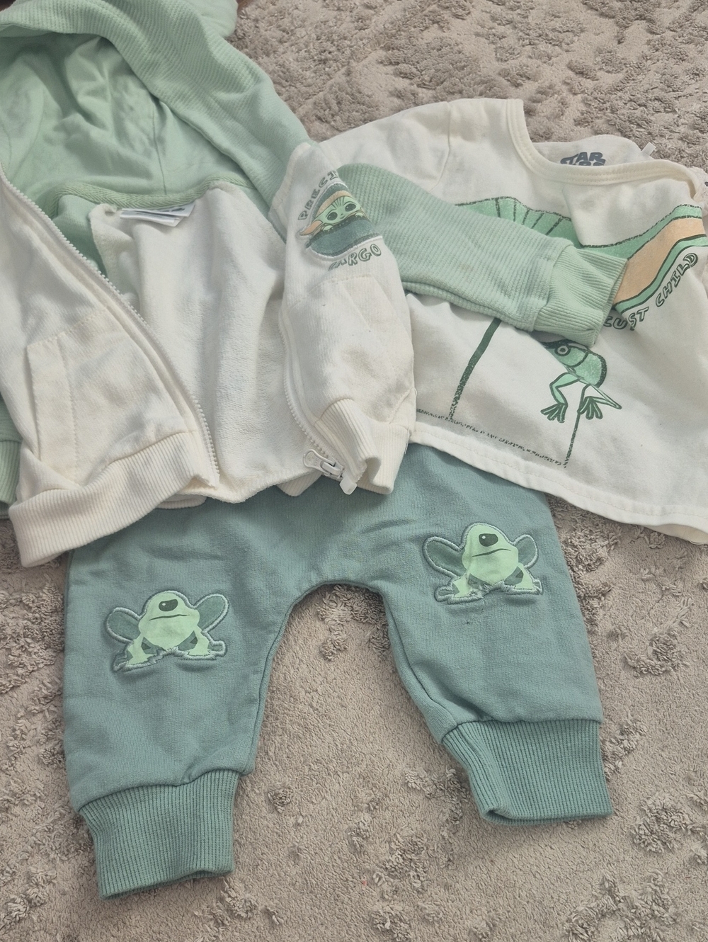 Star Wars Mint Green & White Grogu Set